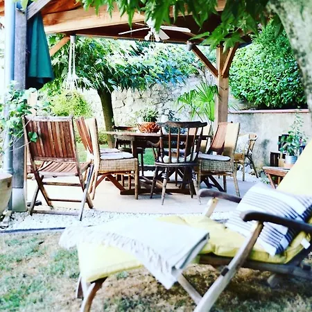Magnolia 32 Bed & Breakfast Auch